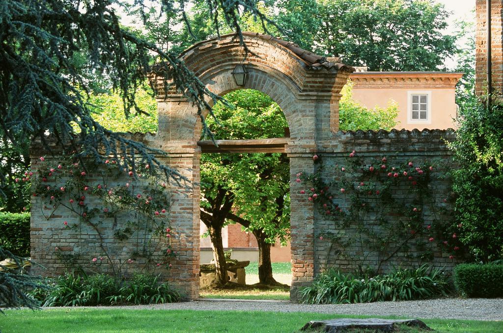 Marchesi Alfieri - Cantine E Ospitalita San Martino Alfieri Εξωτερικό φωτογραφία