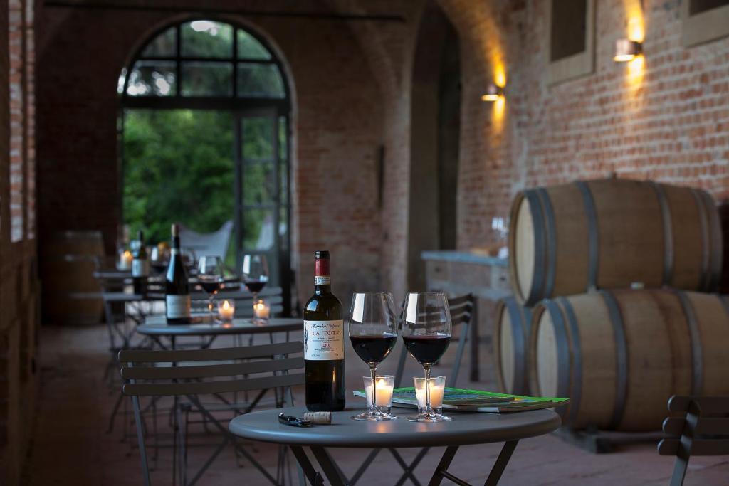 Marchesi Alfieri - Cantine E Ospitalita San Martino Alfieri Εξωτερικό φωτογραφία